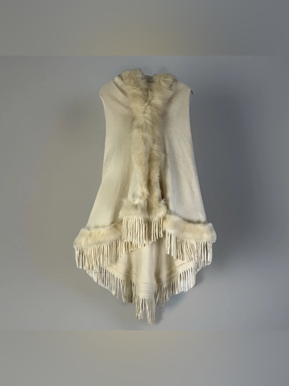 Northern Angel Cream Hooded Knit Vest Faux Fur Trim Fringe S/M Fall Winter Snow